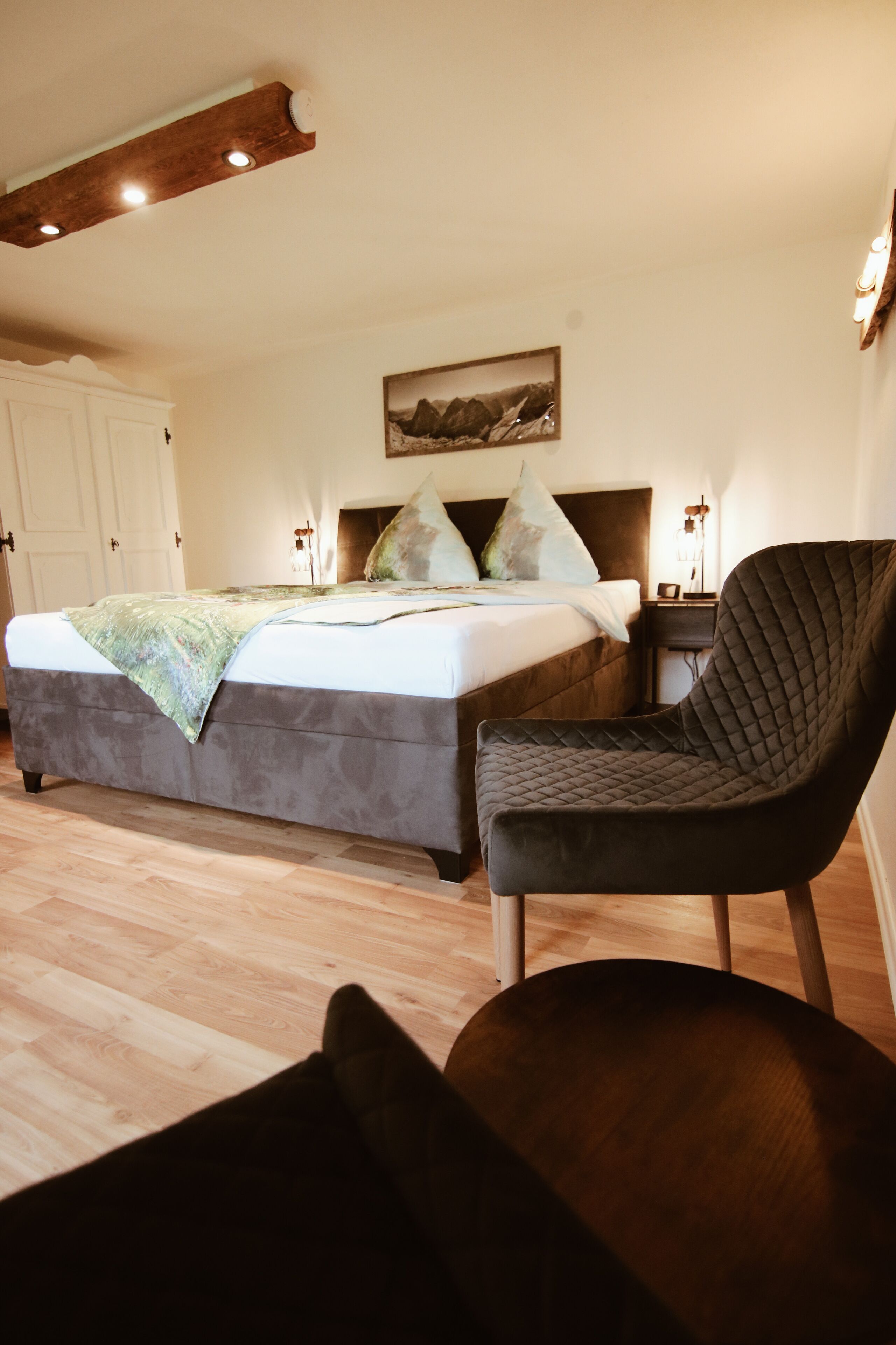 3 多间卧室、床单