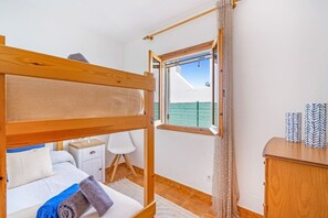 2 bedrooms, free WiFi