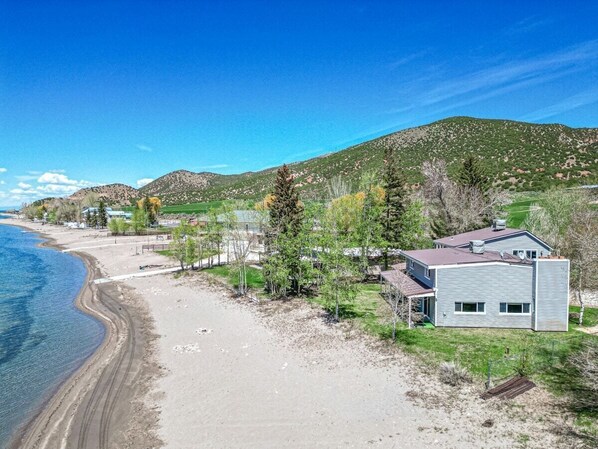 Beach - Beachfront Bonanza! East Side Bear Lake Gem (Laketown)