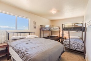 5 bedrooms, WiFi