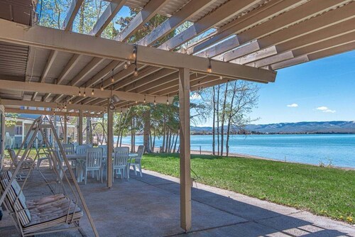 Bear Lake Beachfront Bungalow | Direct Beach Access