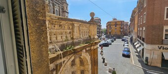 Frascati Fountain 3bdr Deluxe Apartment