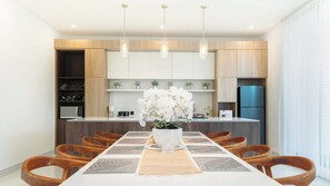 Villa, 2 Schlafzimmer, Raucher, eigener Pool | Speisen