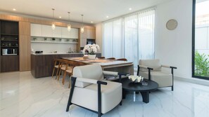 Villa, 2 Bedrooms, Smoking, Private Pool | Interior - Swan Villa 4 Seminyak (Seminyak)