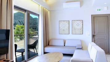 House, Smoking | 7 bedrooms