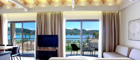 Suite, Smoking | 7 bedrooms