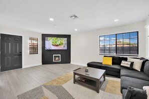 TV connectée, cheminée