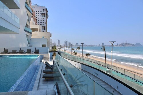 Altomare hermoso depa con vista al mar