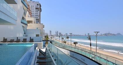 Altomare hermoso depa con vista al mar