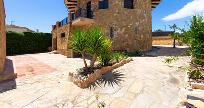Incredible & Unique Costa Dorada Abode!