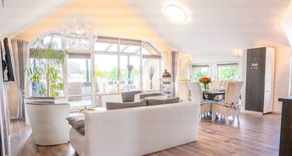 SmartFewo: Loft | Sauna | Balcony | Parking lot