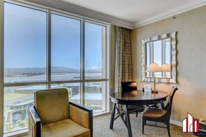 Interior - MGM Signature-20-604 Jacuzzi Studio (Las Vegas)