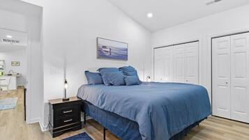 3 bedrooms, internet, bed sheets