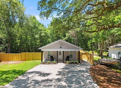 Bungalow at the Bay 3 Bedroom Vacation Home