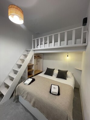 1 bedroom, WiFi, bed sheets - Estudio Renovado muy Confortable en una Casa Antigua del Centro de Tarifa (Tarifa)