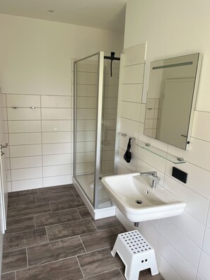 Shower, hair dryer, towels, soap - Überlaub für die Ganze Familie, im Herzen von Braunlage und Ruhige Lage Zugleich (Braunlage)