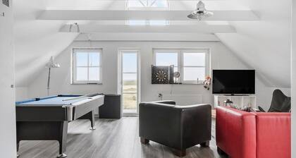 Lovely home in Harboøre with WiFi