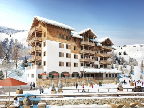 Comfortable 3-room apartment 50m from slopes with pool and free parking