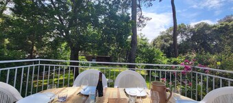 Charming seaside house for 6, near the beach, pets allowed