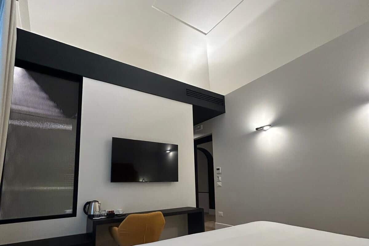 In-room safe, desk, soundproofing, iron/ironing board