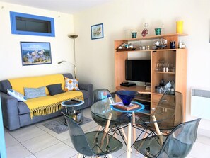 TV - 2-Room Apartment – La Grande Motte – Parking (La Grande-Motte)