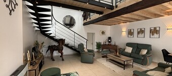 Charming house with pool and air conditioning in Haut-Bocage