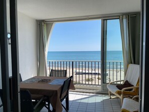 Dining - La Grande Motte - 2 rooms, terrace, 5 beds, optional parking (La Grande-Motte)