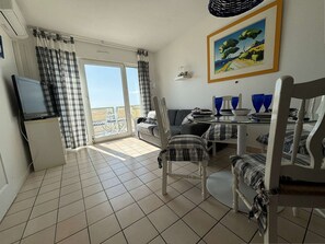 Dining - 2-room apartment with balcony and parking in Châtelaillon-Plage (Châtelaillon-Plage)