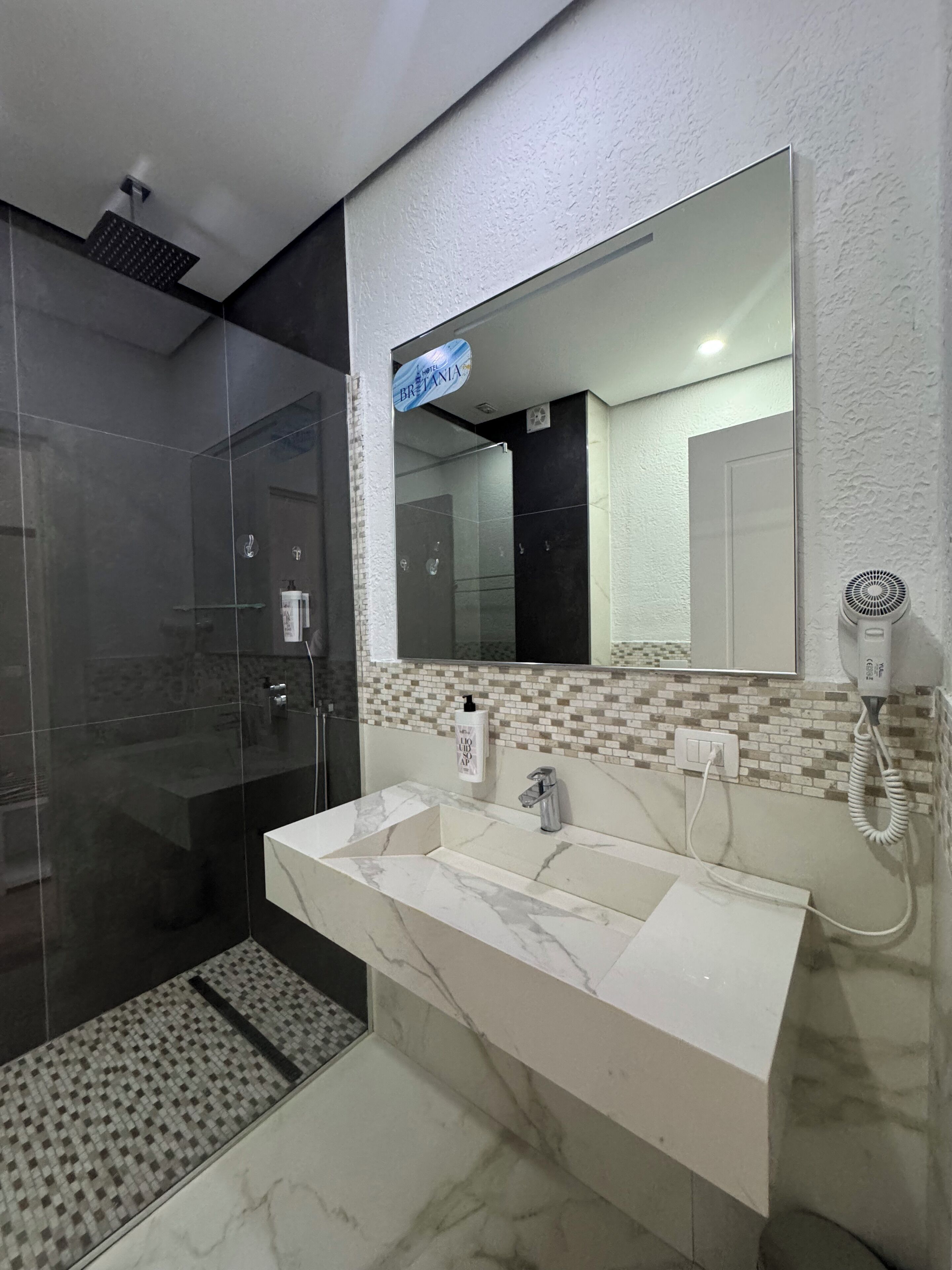 Photo - Hotel Britania