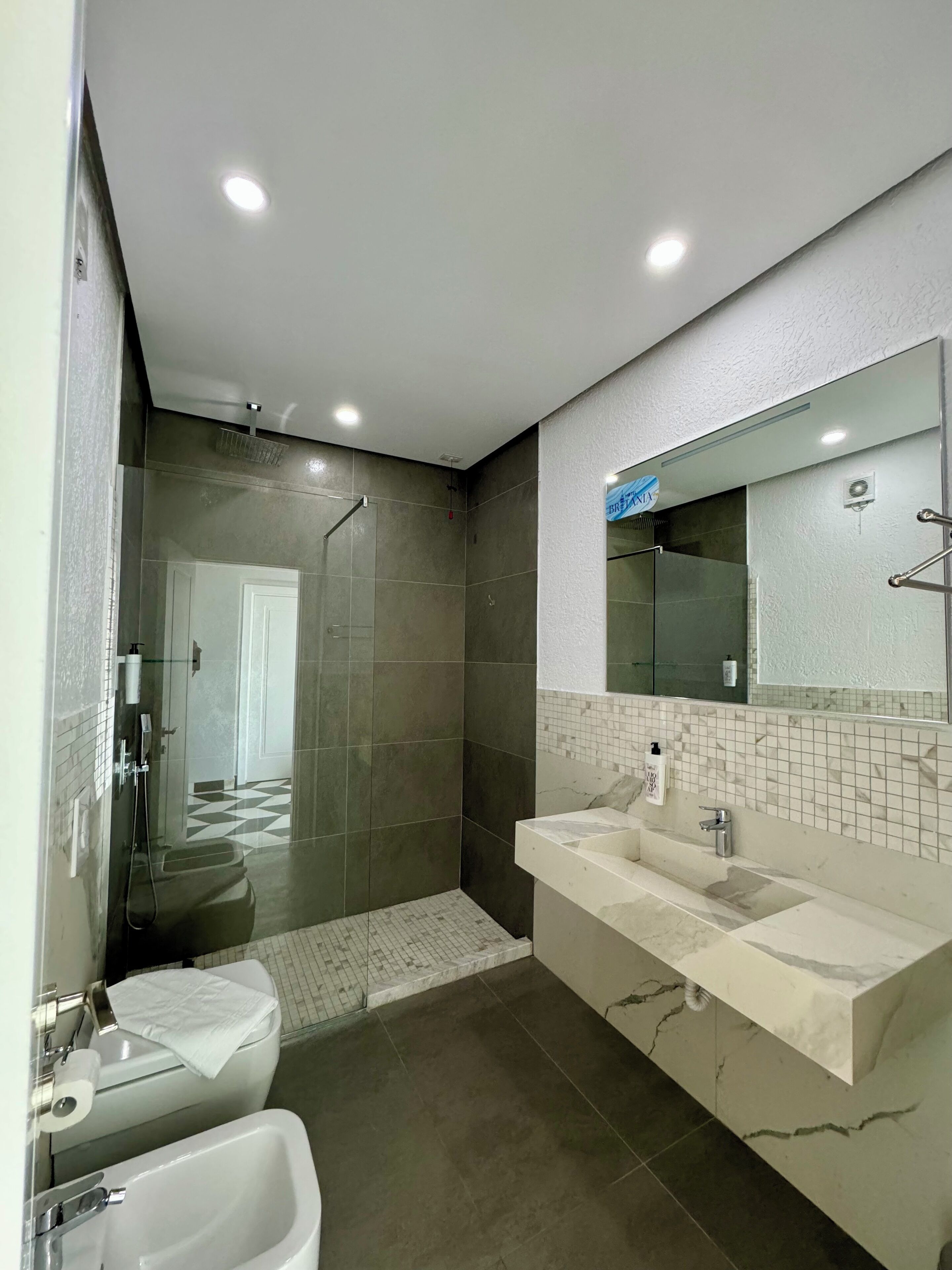 Photo - Hotel Britania