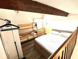 WiFi - Studio Mezzanine 4 Pers, Air-Conditioned, Parking, Near Beach (Port-la-Nouvelle)