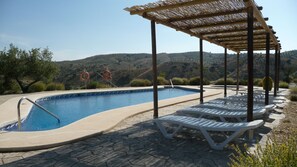 Outdoor pool - Casa Rural Wi-fi de Alta Velocidad Gratis, Calefacción, Lavavajillas y Piscina (TABERNO)