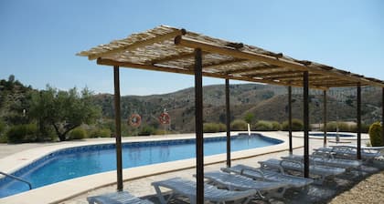 Casa rural Horno WiFi alta velocidad gratis, calefacción, lavavajillas, piscina