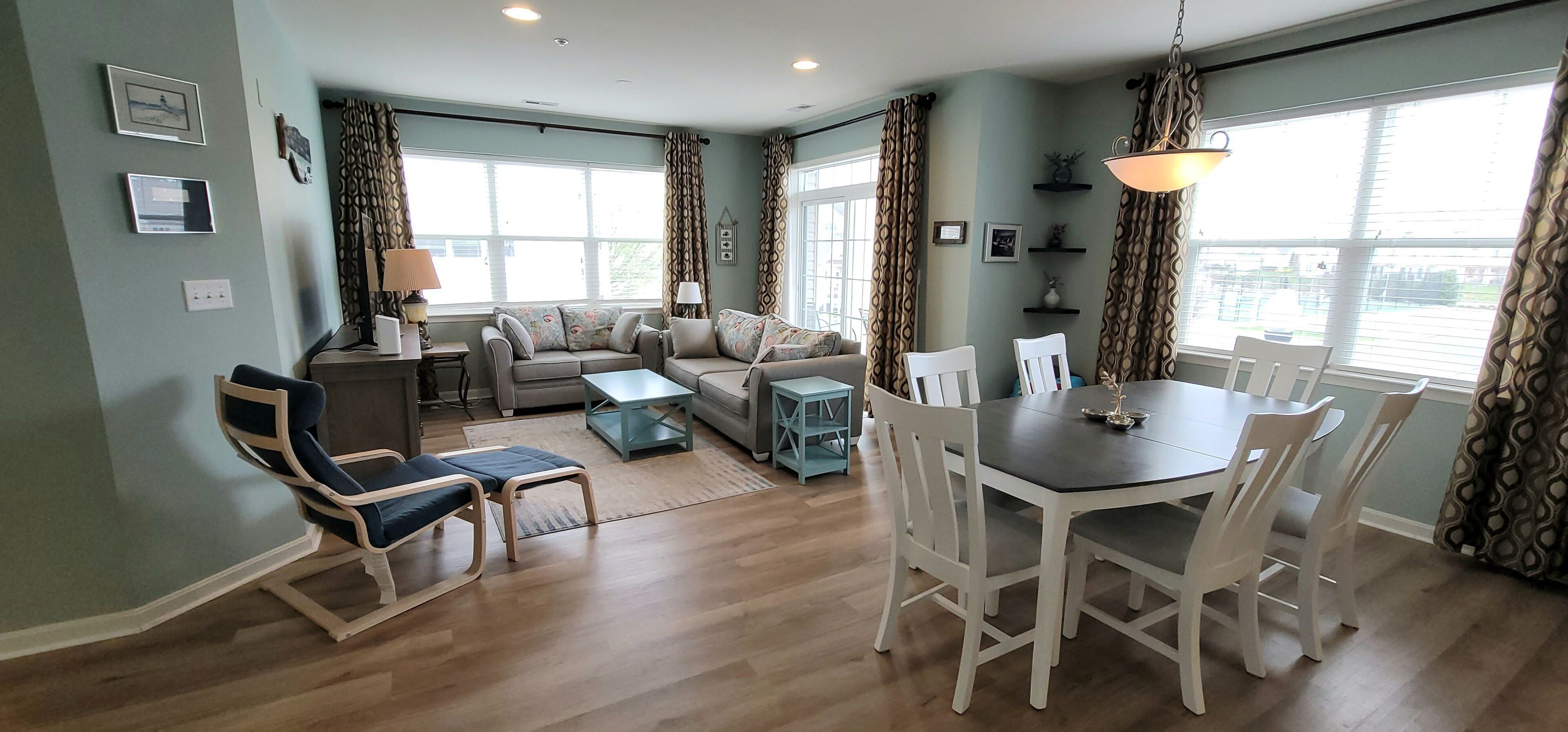 LINENS INCLUDED!! PET FRIENDLY!! 3 BEDROOMS!!!