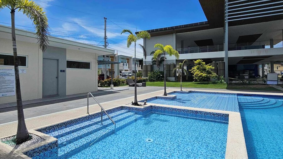 Davao City Airport Transient Rooms by Lemonique