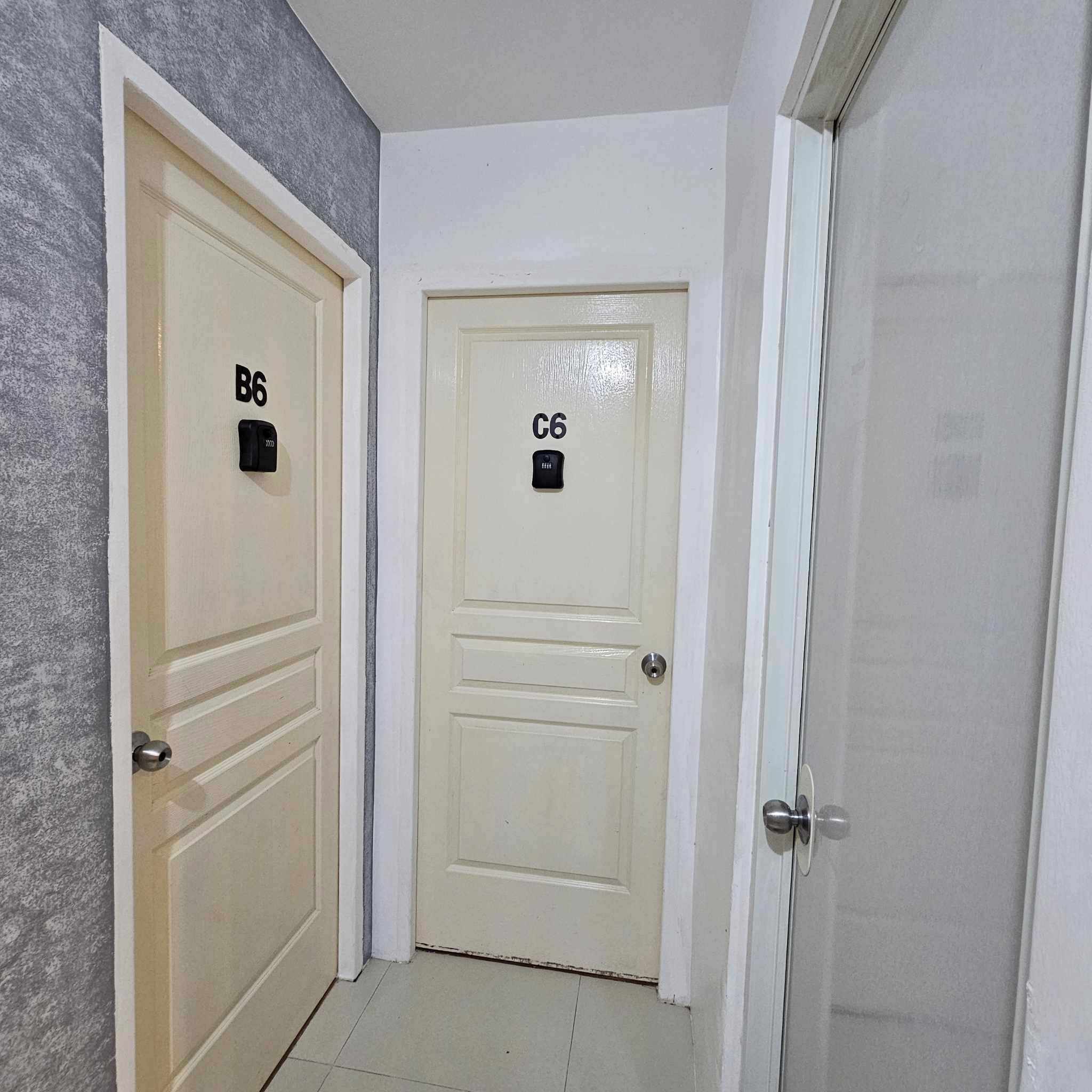 Foto - Davao City Airport Transient Rooms by Lemonique