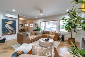 TV, fireplace, offices