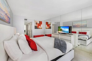 1 habitación, escritorio, tabla de planchar con plancha y wifi 