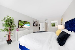 1 bedroom, desk, iron/ironing board, WiFi