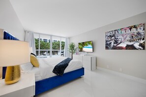 1 bedroom, desk, iron/ironing board, WiFi