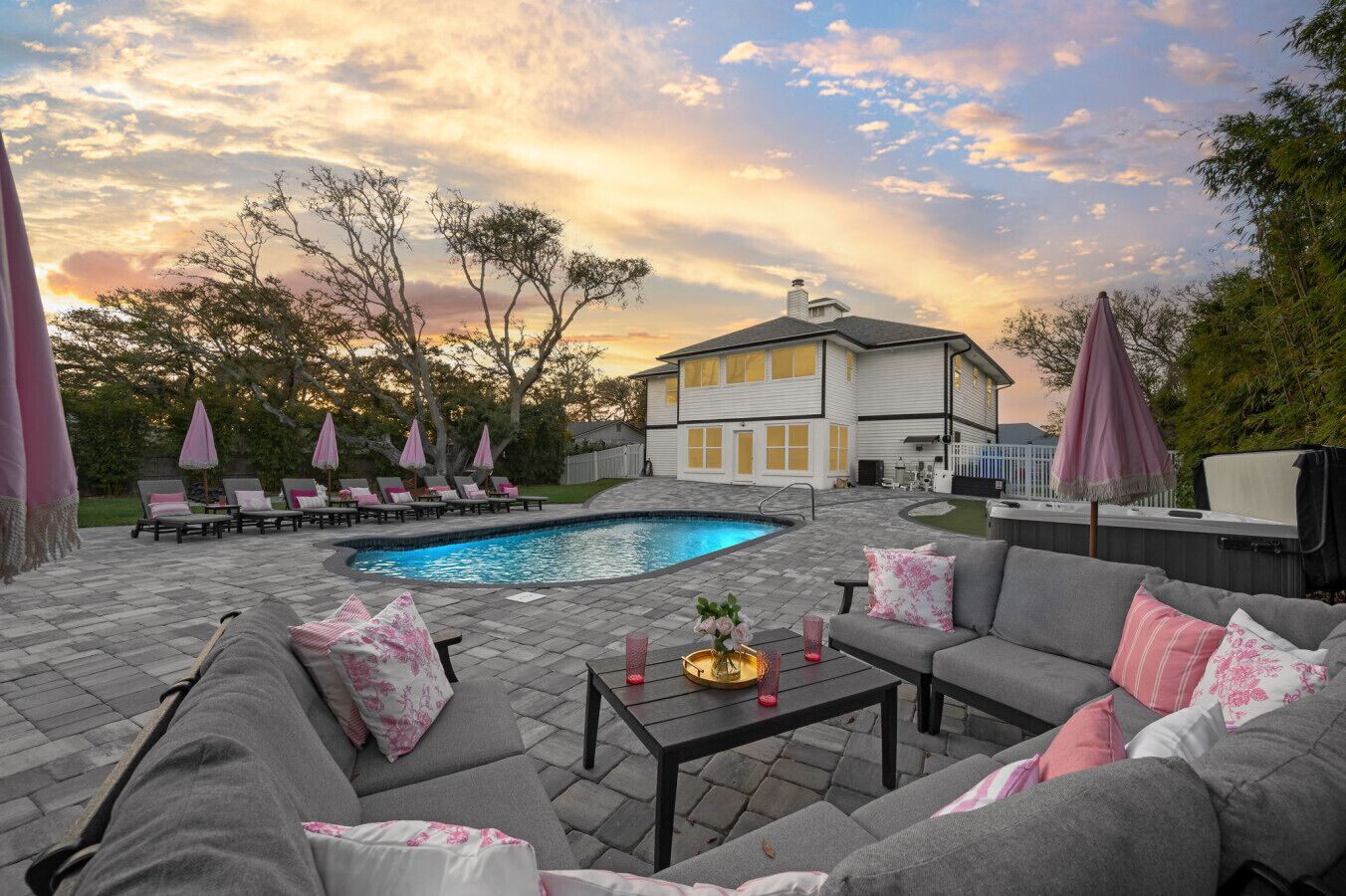 Welcome to the best backyard in Vilano!