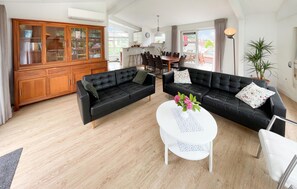 Smart TV - 3 bedroom stunning home in Workum (Workum)
