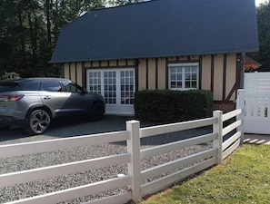 Property grounds - Gîte de 4 Personnes (Harcanville)