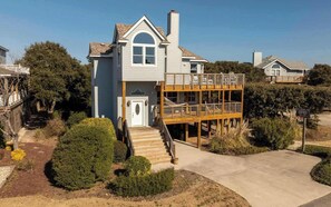 Unclassified image, 2 of 46, button