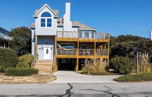 Unclassified image, 3 of 46, button