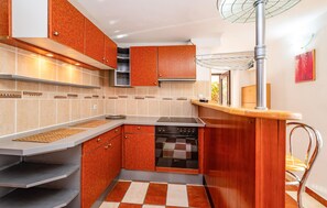 Fridge, oven, stovetop, coffee/tea maker - Lovely apartment in Rovanjska (Rovanjska)