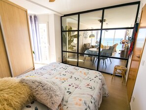 Iron/ironing board, free WiFi, bed sheets