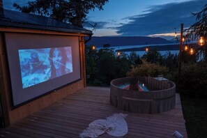 Bain à remous extérieur