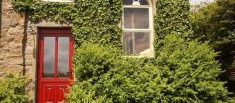 The Old School House, Clifden - Full of Charm