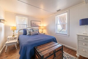 4 bedrooms, free WiFi - K1307A "The Way We Were" Traditional Oceanfront Gem w/DUNETOP Deck! (Nags Head)